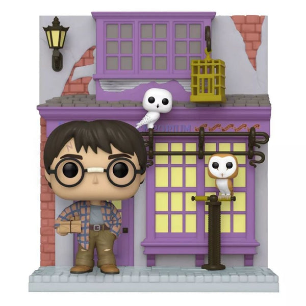 Harry Potter with Eeylops at Owl Emporium Diagon Alley 6